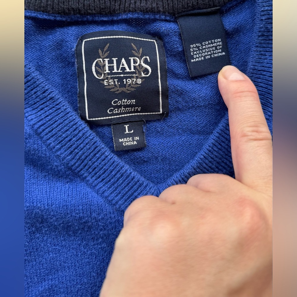 Chaps Men’s Blue Cotton Cashmere Sweater pullover V-neck preppy style Size L - Picture 3 of 4
